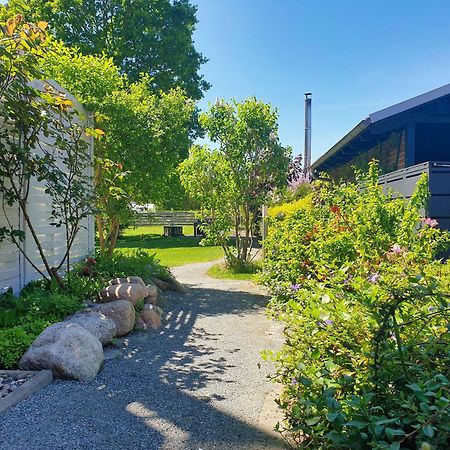 Fewo Am Wald Fewo 03 - Balkon, Gartennutzung, Sauna Glowe Eksteriør bilde